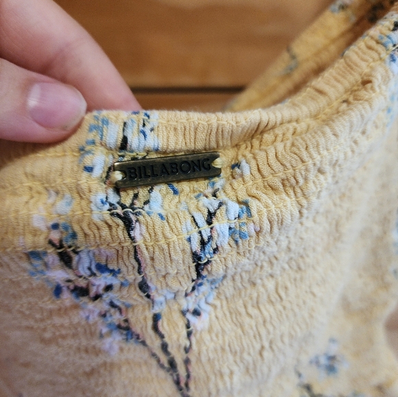 Billabong top - Picture 4 of 5